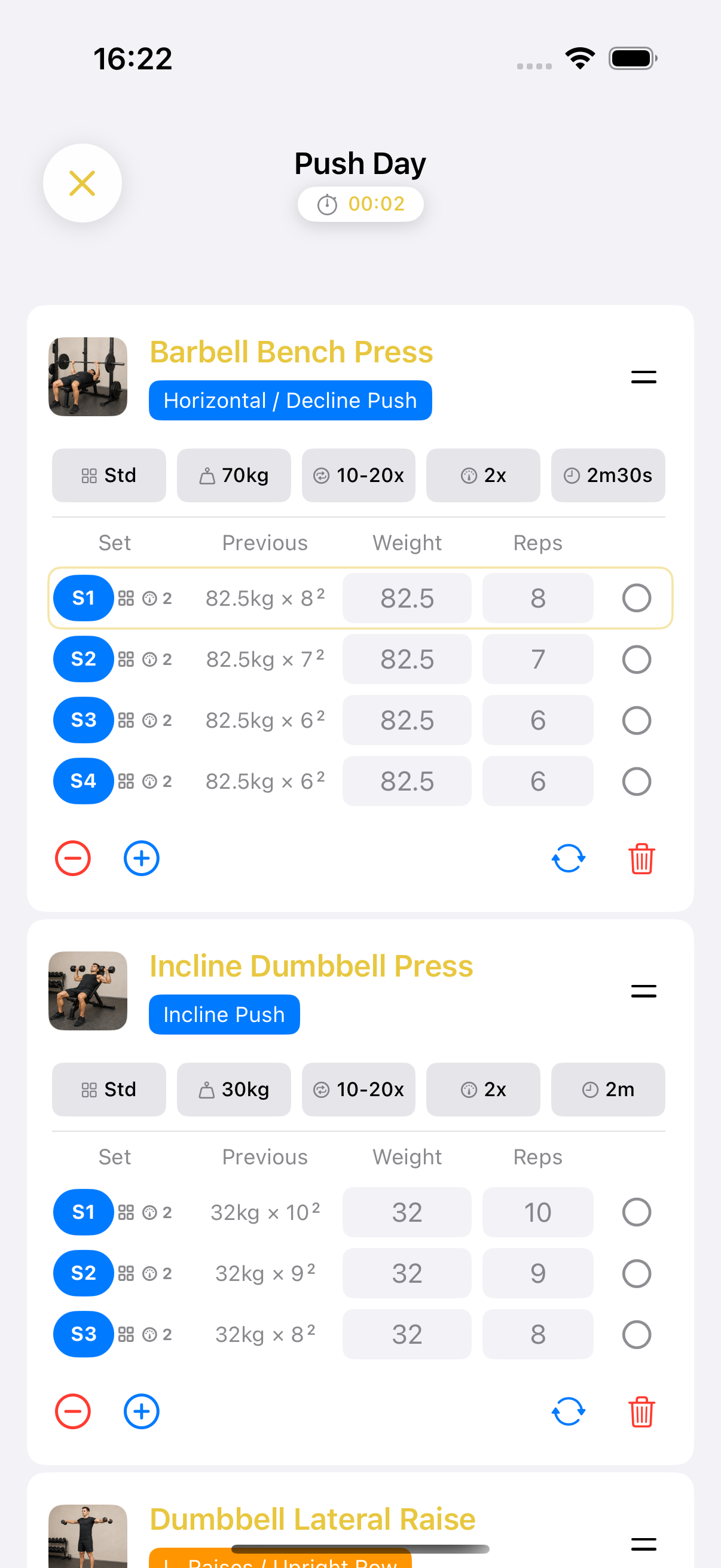 Sthenos active workout logger showing sets, reps, RIR and a rest timer
